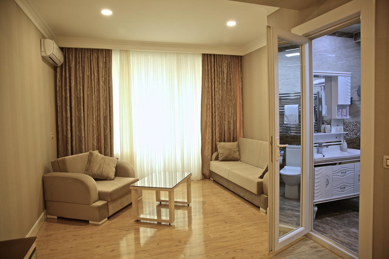 Rusel Hotel