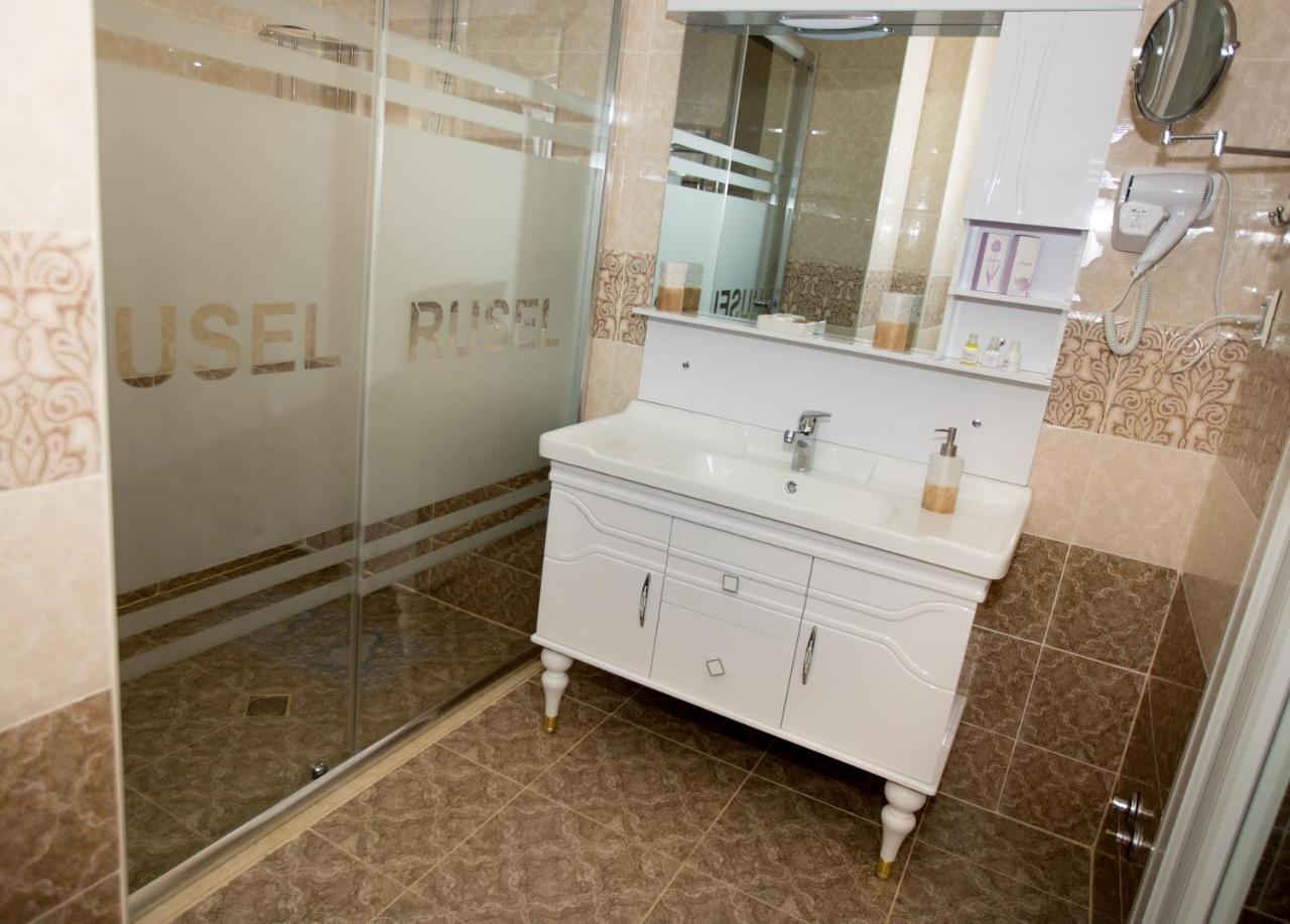 Rusel Hotel